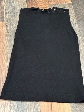 Ann Taylor Black Sleeveless knit  Top in size medium